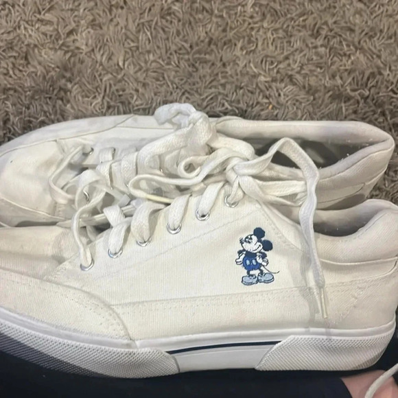 Vintage DISNEY Mickey Mouse White Canvas Lace Up Sneakers. Y2K Size 9 - Picture 3 of 6